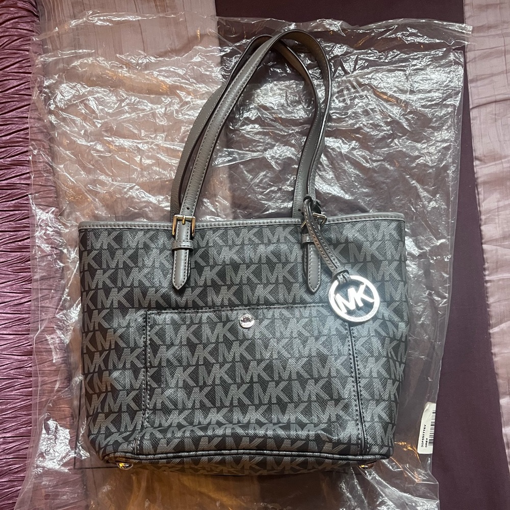 Michael Kors Black Gray Jet Set Pocket Open Bucket Tote Shoulder Handbag Purse